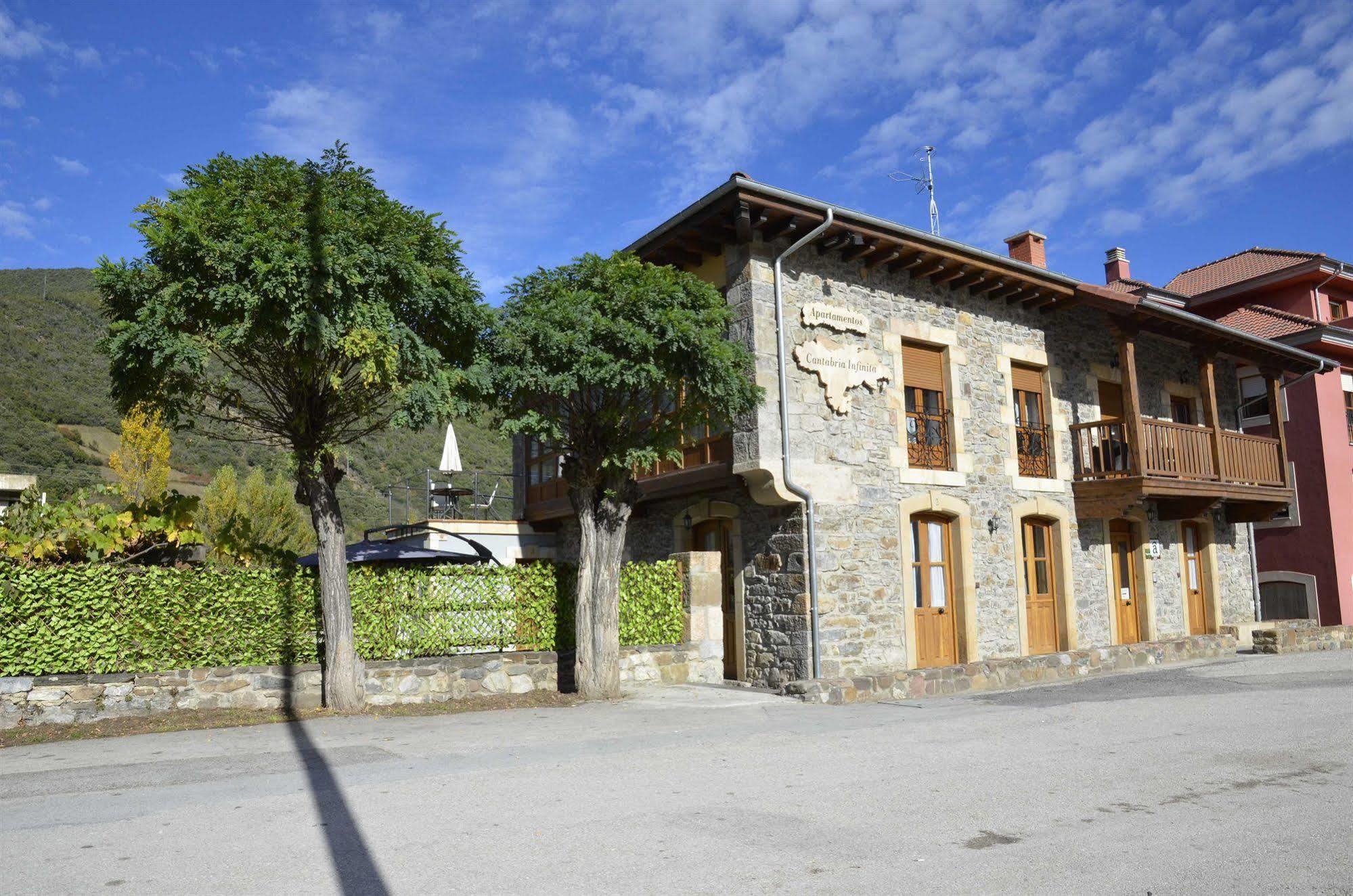 Cillorigo de Liebana Apartamentos Spa Cantabria Infinita מראה חיצוני תמונה